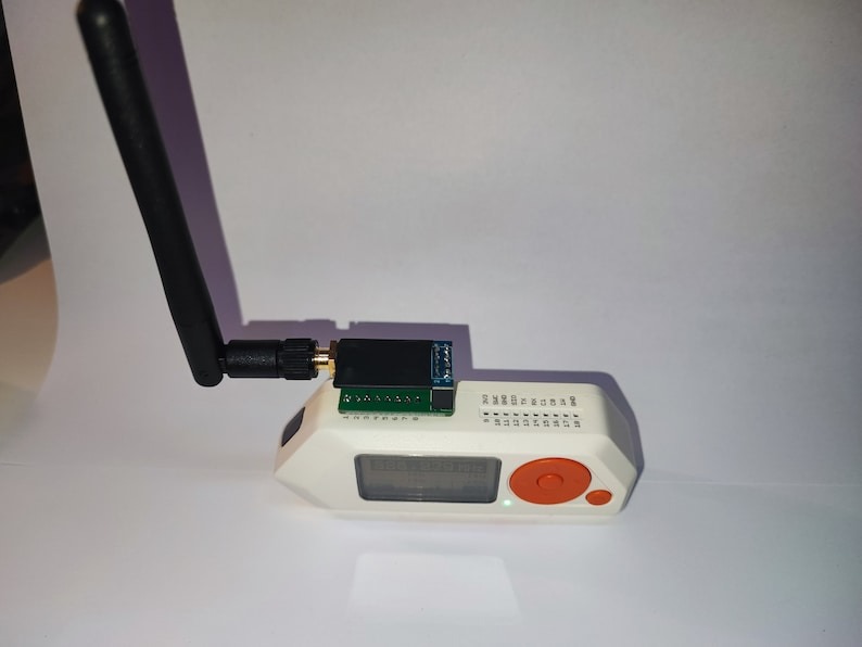 flipper-zero-D5.jpg